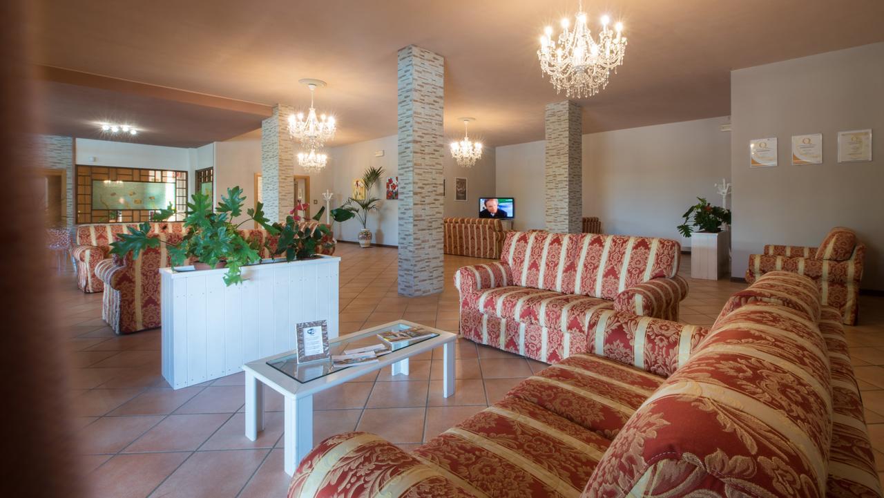 Hotel Torricella Magione Esterno foto