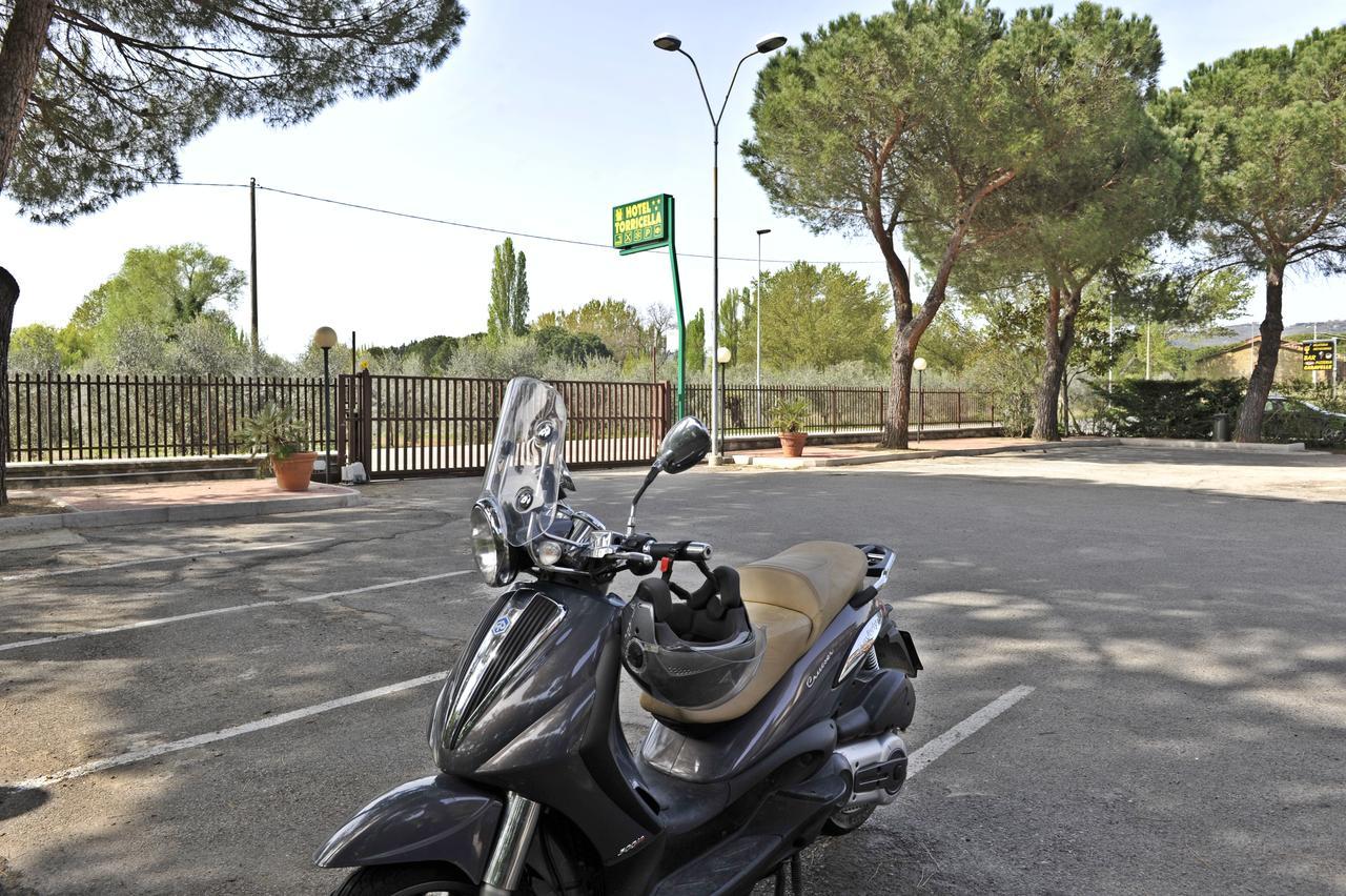 Hotel Torricella Magione Esterno foto