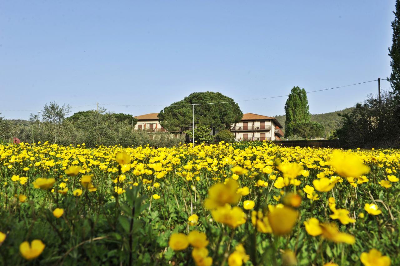 Hotel Torricella Magione Esterno foto