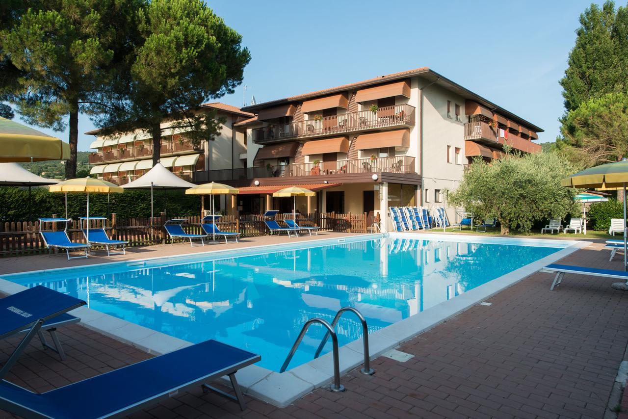 Hotel Torricella Magione Esterno foto