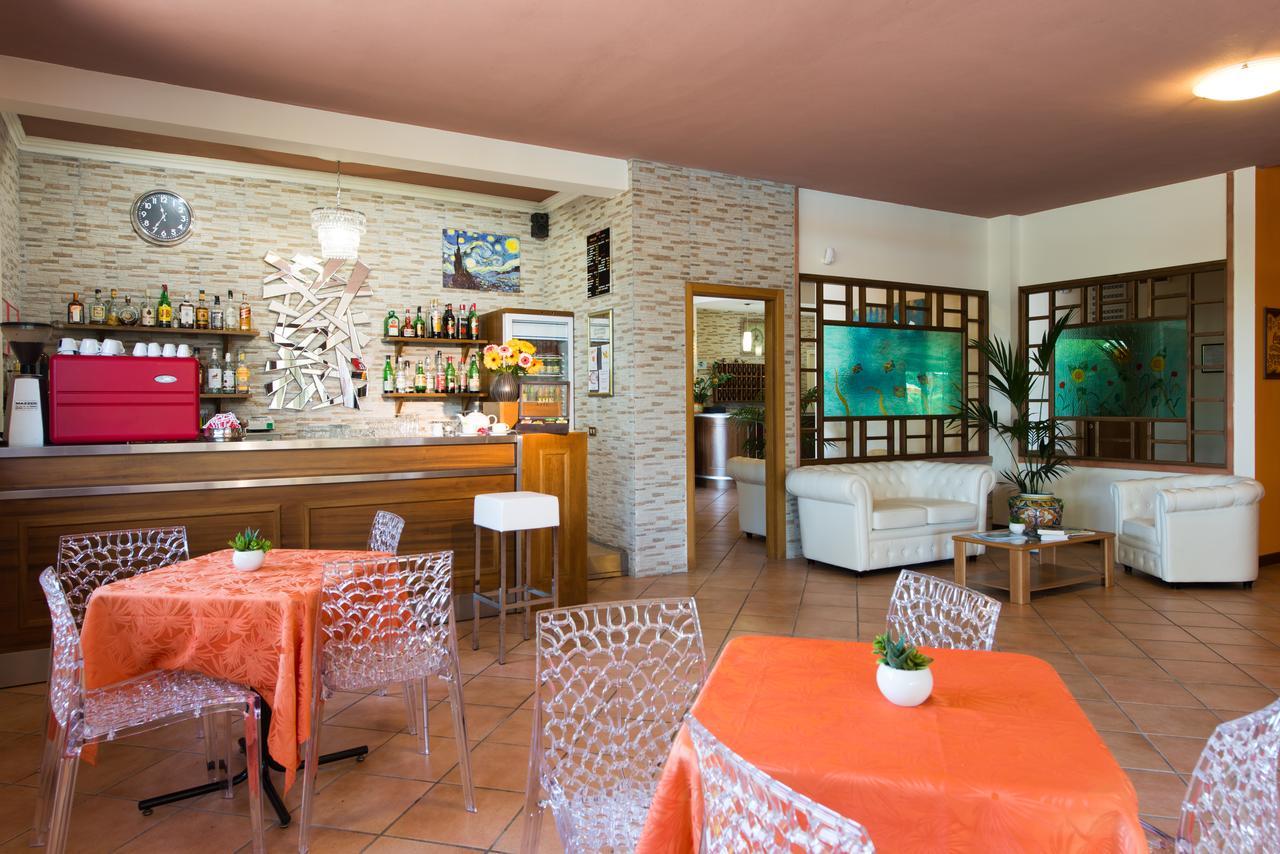 Hotel Torricella Magione Esterno foto